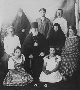 Митрополит Серафим в Воскресенском Феодоровском монастыре под Шуей. Лето 1928 г.